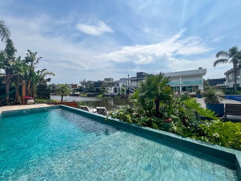 Magnífico sobrado beira-lago no Condomínio Malibu: 18ª foto da galeria de imagens do imóvel