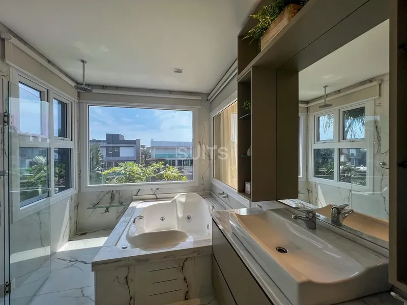 Magnífico sobrado beira-lago no Condomínio Malibu: 34ª foto da galeria de imagens do imóvel