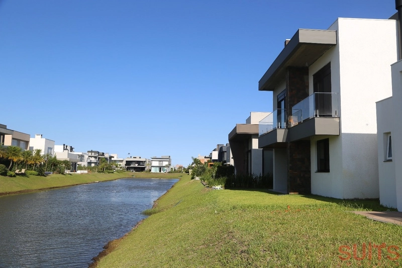 Elegante sobrado beira lago no condomínio Capão Ilhas Resort: 23ª foto da galeria de imagens do imóvel