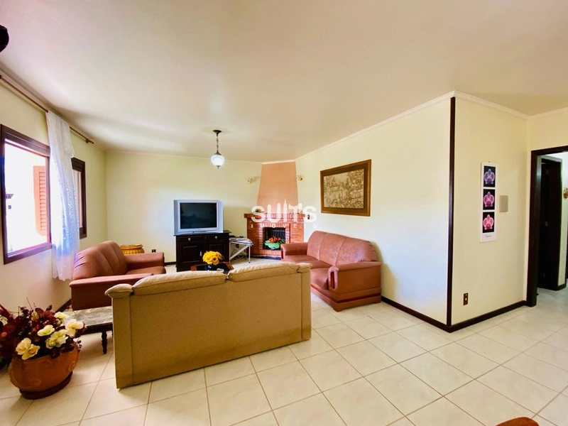 Excelente casa à venda na praia de Rainha do Mar em Xangri-lá: 4ª foto da galeria de imagens do imóvel