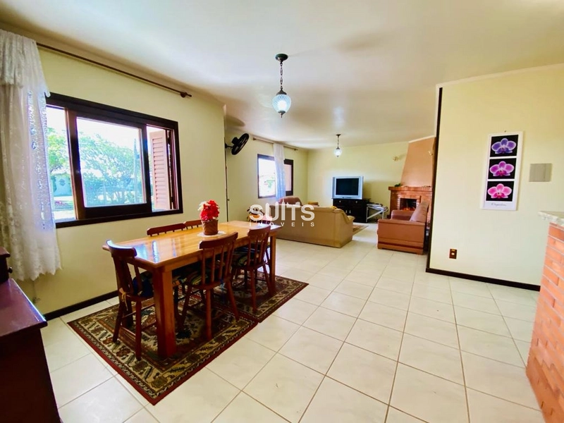 Excelente casa à venda na praia de Rainha do Mar em Xangri-lá: 8ª foto da galeria de imagens do imóvel