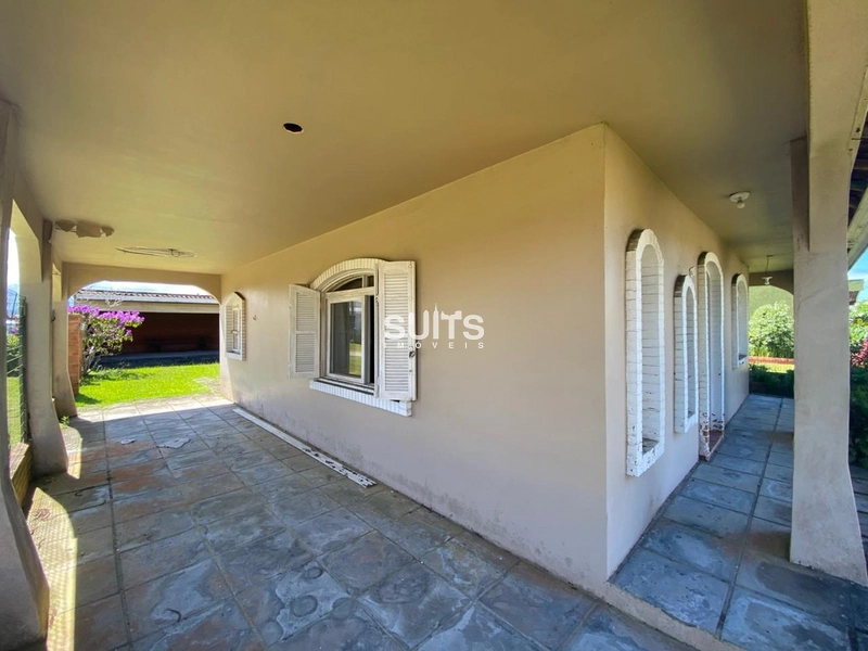 Excelente casa à venda no centro de Xangri-lá: 3ª foto da galeria de imagens do imóvel