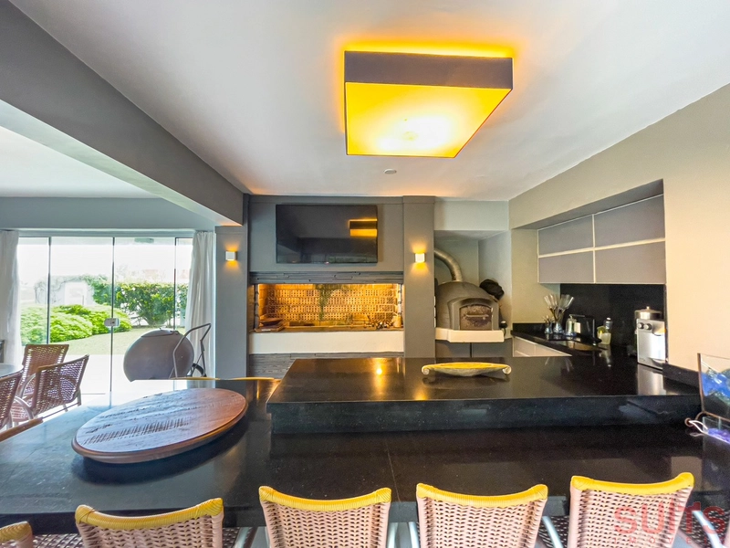 Magnifica mansão à beira mar na praia de Atlântida: 18ª foto da galeria de imagens do imóvel