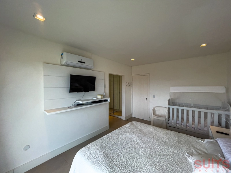 Magnifica mansão à beira mar na praia de Atlântida: 59ª foto da galeria de imagens do imóvel