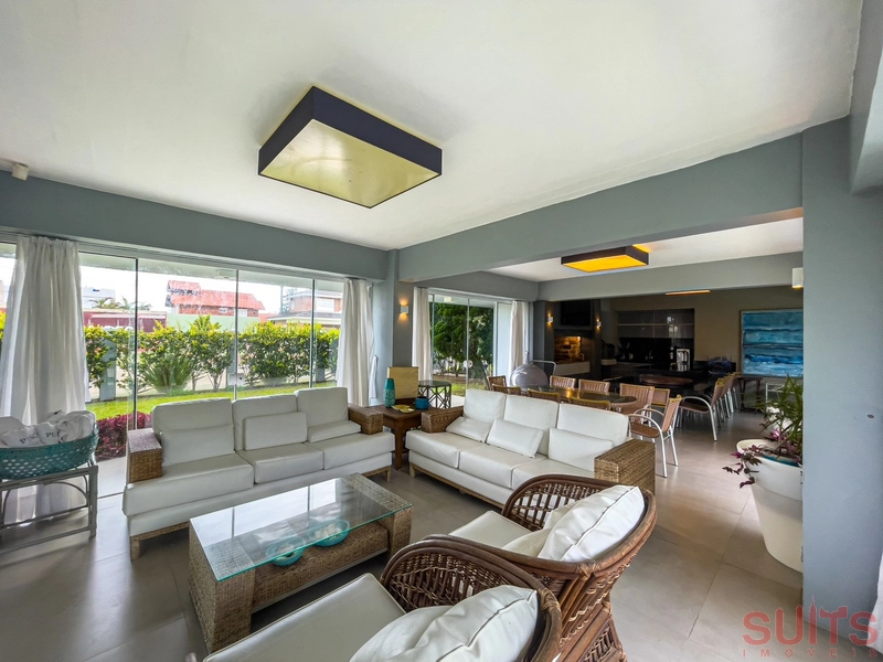 Magnifica mansão à beira mar na praia de Atlântida: 11ª foto da galeria de imagens do imóvel