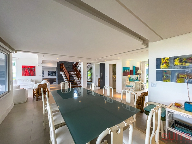 Magnifica mansão à beira mar na praia de Atlântida: 27ª foto da galeria de imagens do imóvel