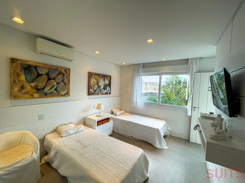 Magnifica mansão à beira mar na praia de Atlântida: 68ª foto da galeria de imagens do imóvel