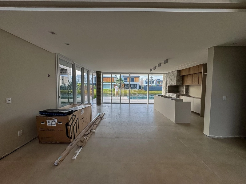 Excelente sobrado à venda no condomínio Sunset: 3ª foto da galeria de imagens do imóvel