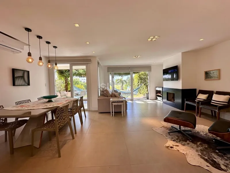 Sobrado beira lago no condomínio Pateo Marbella: 5ª foto da galeria de imagens do imóvel