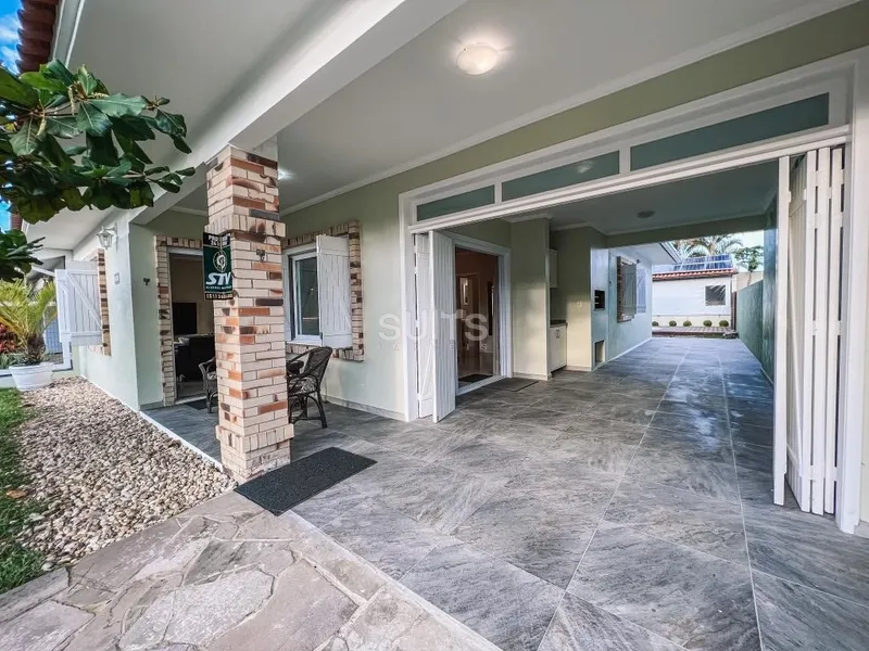 Excelente casa próxima do mar no Centro de Xangri-Lá: 3ª foto da galeria de imagens do imóvel