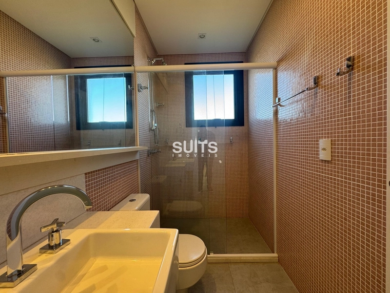 Mansão no condomínio Enseada.: 27ª foto da galeria de imagens do imóvel