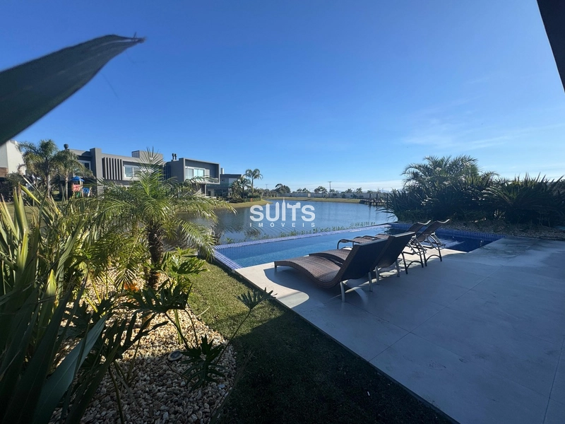 Mansão no condomínio Enseada.: 6ª foto da galeria de imagens do imóvel