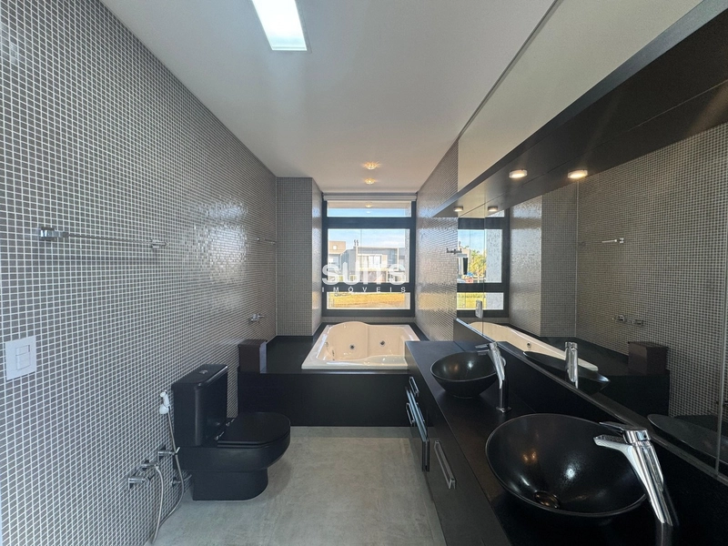 Mansão no condomínio Enseada.: 20ª foto da galeria de imagens do imóvel