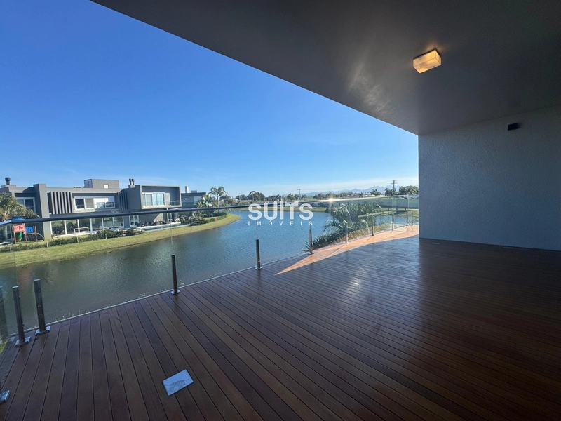 Mansão no condomínio Enseada.: 26ª foto da galeria de imagens do imóvel