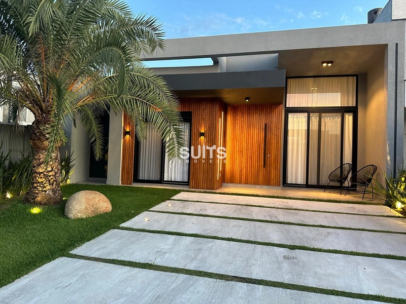 Excelente casa mobiliada e decorada no cond. Blue: 1ª foto da galeria de imagens do imóvel