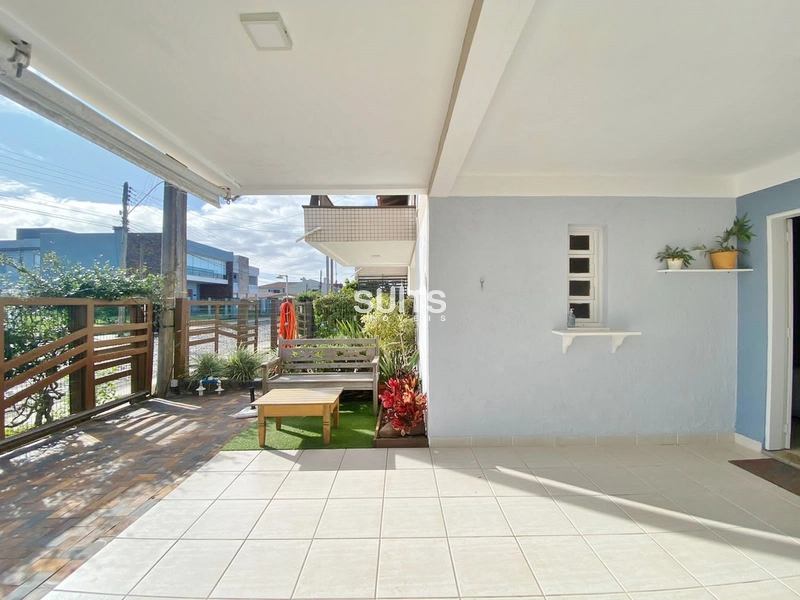 Excelente sobrado próximo do mar no Centro de Xangri-Lá: 5ª foto da galeria de imagens do imóvel