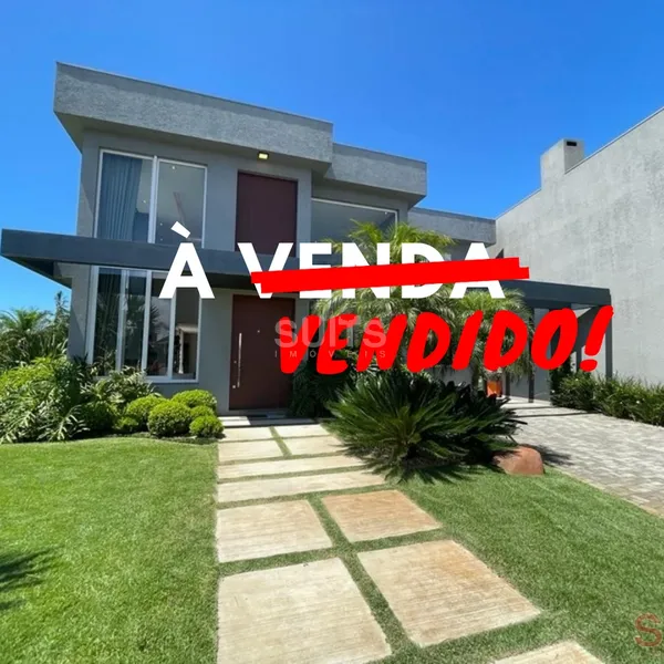 Excelente sobrado de esquina à venda no condomínio Sea Coast: 1ª foto da galeria de imagens do imóvel