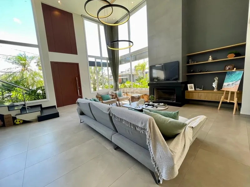 Excelente sobrado de esquina à venda no condomínio Sea Coast: 4ª foto da galeria de imagens do imóvel