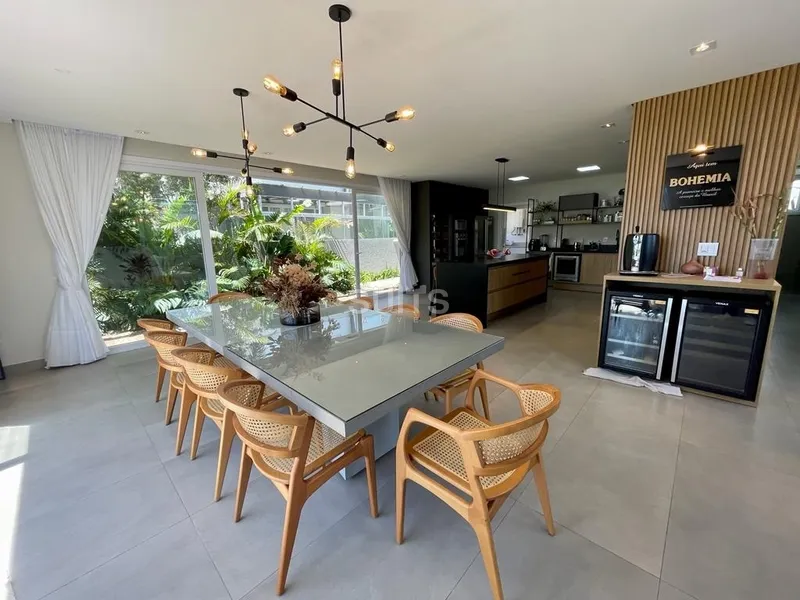 Excelente sobrado de esquina à venda no condomínio Sea Coast: 7ª foto da galeria de imagens do imóvel