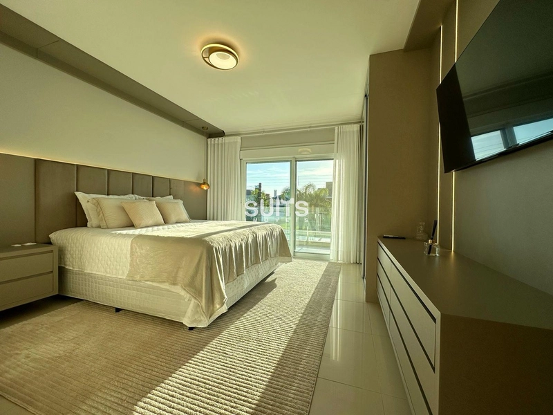 Excelente Sobrado mobiliado e decorado no Condomínio Condado de Capão!: 24ª foto da galeria de imagens do imóvel