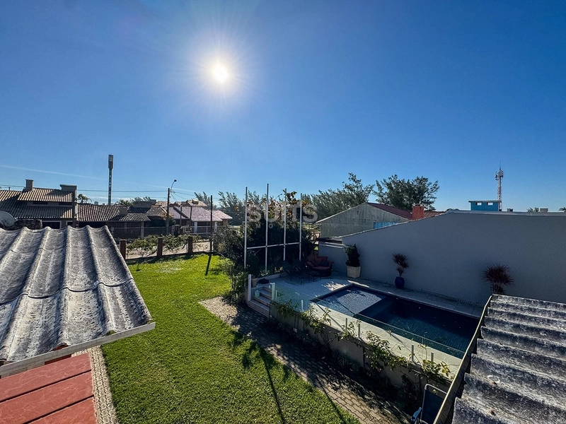 Casa com 02 terrenos próxima ao mar no Centro de Xangri-Lá : 23ª foto da galeria de imagens do imóvel