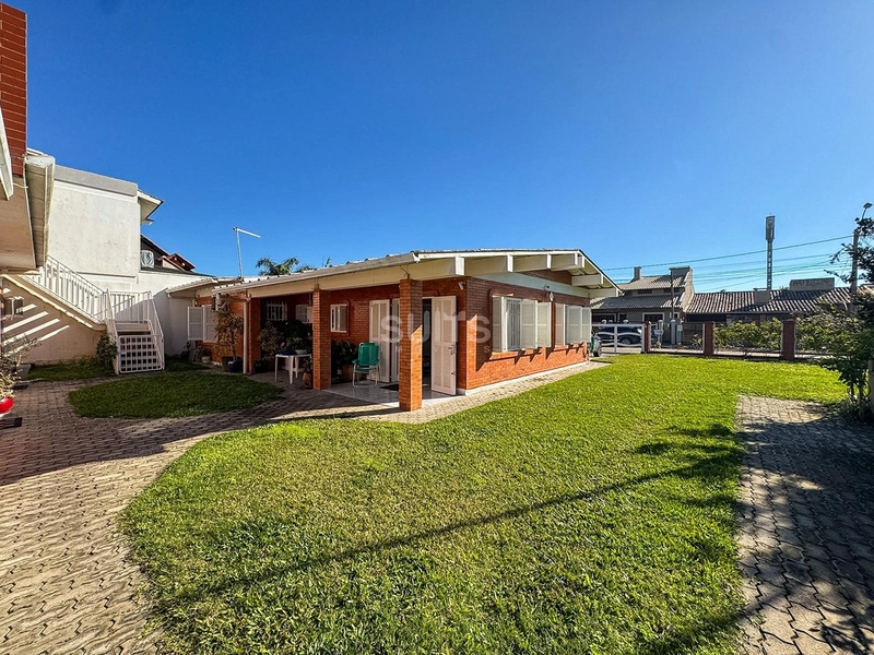 Casa com 02 terrenos próxima ao mar no Centro de Xangri-Lá : 16ª foto da galeria de imagens do imóvel
