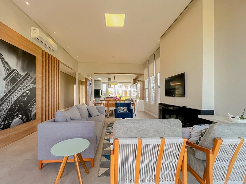 Excelente casa beira lago no condomínio Riviera: 3ª foto da galeria de imagens do imóvel