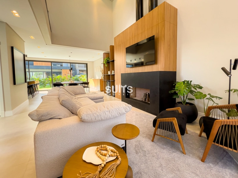 Excelente sobrado à venda no condomínio Sunset: 2ª foto da galeria de imagens do imóvel