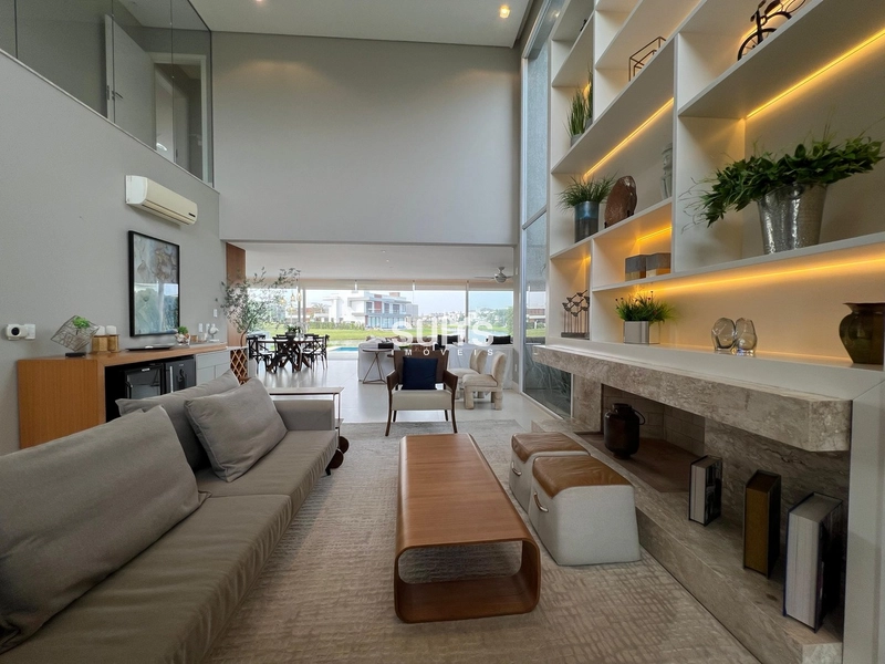 Excelente sobrado beira lago no Condomínio Enseada: 3ª foto da galeria de imagens do imóvel