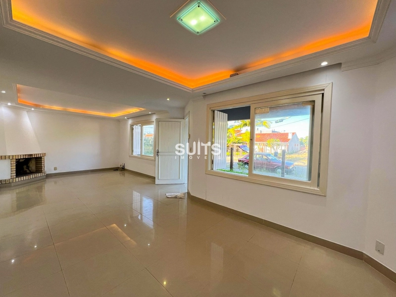 Excelente casa à venda no Centro de Xangri-Lá: 6ª foto da galeria de imagens do imóvel