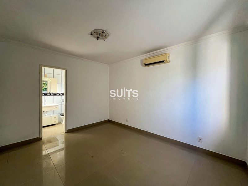 Excelente casa à venda no Centro de Xangri-Lá: 14ª foto da galeria de imagens do imóvel