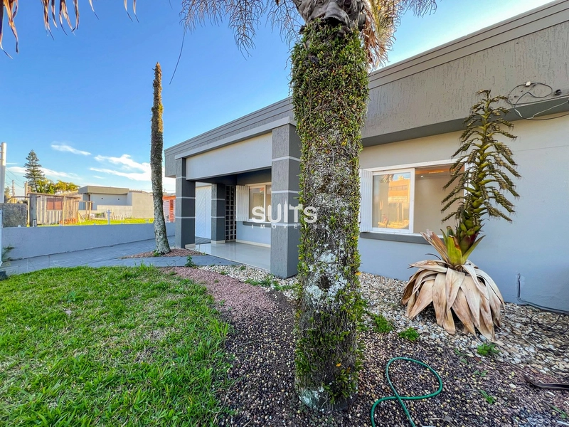 Excelente casa à venda no Centro de Xangri-Lá: 3ª foto da galeria de imagens do imóvel