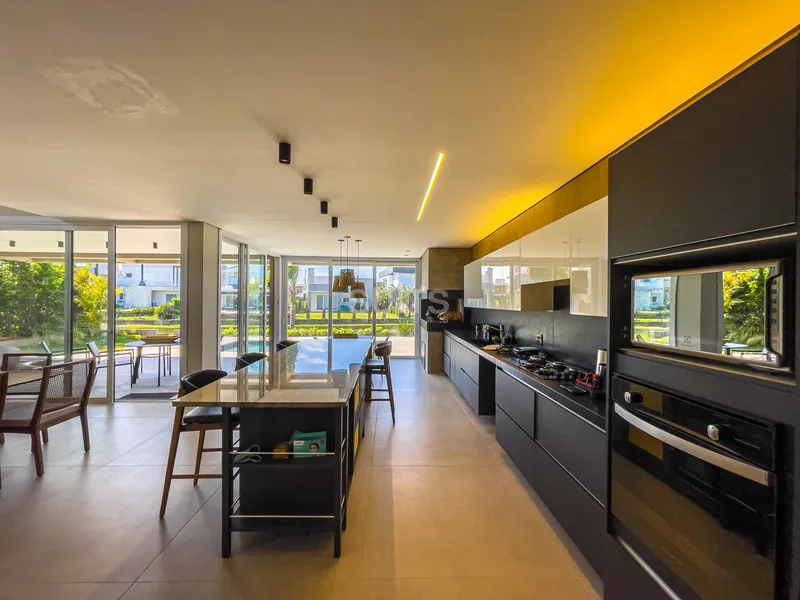 Lindo sobrado padrão AAA Beira Lago no Cond. Sea Coast: 10ª foto da galeria de imagens do imóvel