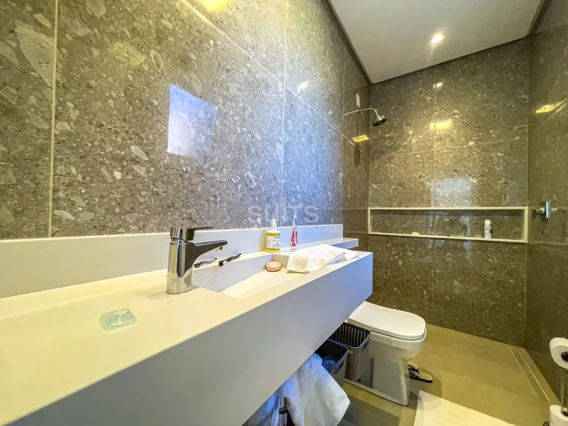 Lindo sobrado padrão AAA Beira Lago no Cond. Sea Coast: 29ª foto da galeria de imagens do imóvel