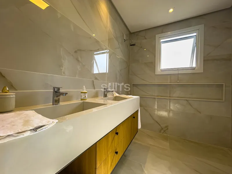 Lindo sobrado padrão AAA Beira Lago no Cond. Sea Coast: 37ª foto da galeria de imagens do imóvel