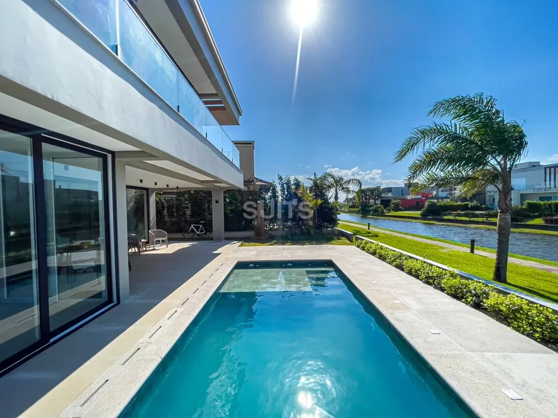 Lindo sobrado padrão AAA Beira Lago no Cond. Sea Coast: 17ª foto da galeria de imagens do imóvel