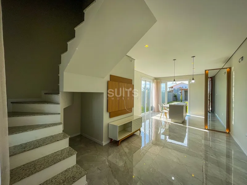 Excelente sobrado novo próximo ao mar no Centro de Xangri-Lá: 5ª foto da galeria de imagens do imóvel