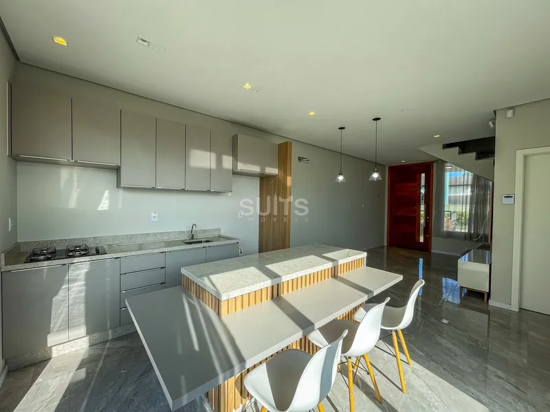 Excelente sobrado novo próximo ao mar no Centro de Xangri-Lá: 10ª foto da galeria de imagens do imóvel