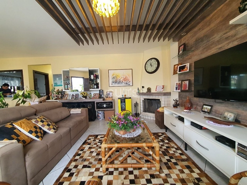 Excelente casa à venda no Centro : 5ª foto da galeria de imagens do imóvel