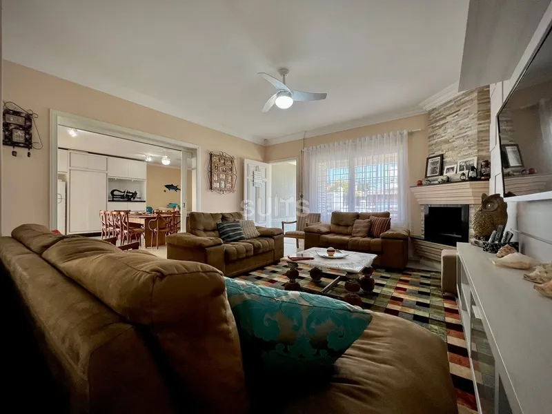 Incrível casa com 02 terrenos no centro de Xangri-Lá: 10ª foto da galeria de imagens do imóvel