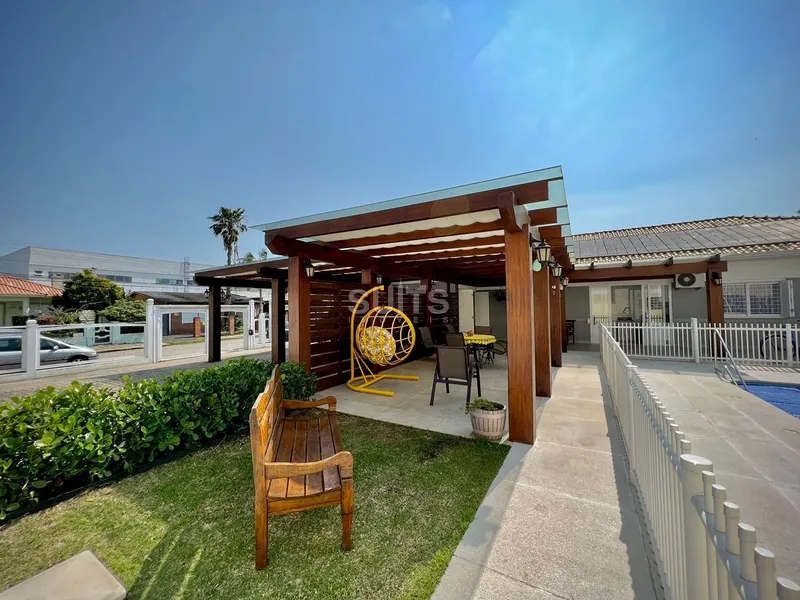 Incrível casa com 02 terrenos no centro de Xangri-Lá: 17ª foto da galeria de imagens do imóvel