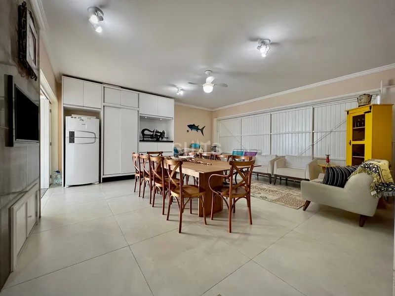 Incrível casa com 02 terrenos no centro de Xangri-Lá: 12ª foto da galeria de imagens do imóvel