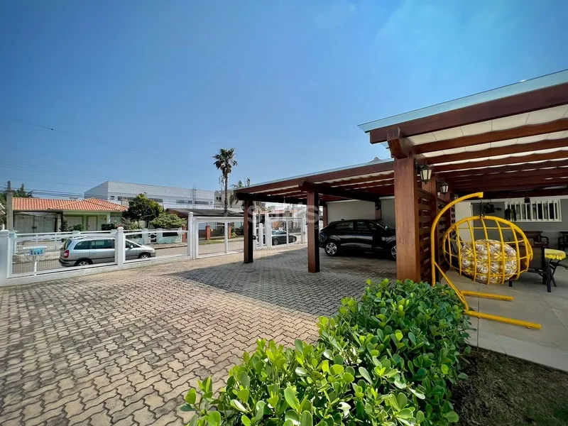 Incrível casa com 02 terrenos no centro de Xangri-Lá: 18ª foto da galeria de imagens do imóvel