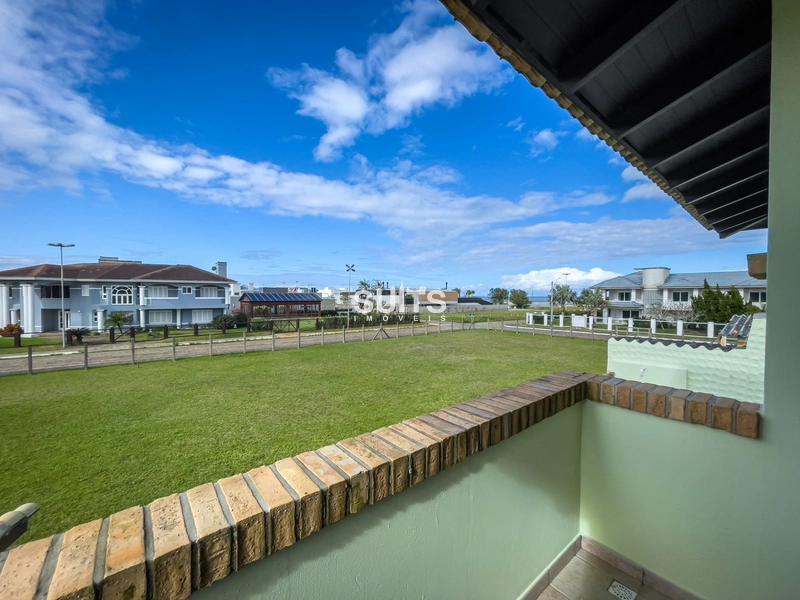 Excelente sobrado à 02 quadras do mar na praia de Atlântida: 31ª foto da galeria de imagens do imóvel