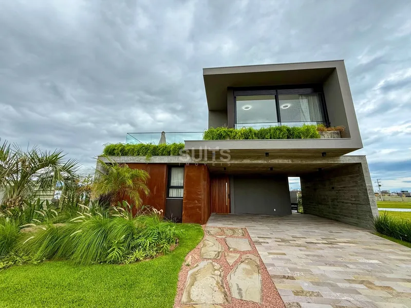 Excelente sobrado beira lago à venda no condomínio Amare Home Resort: 2ª foto da galeria de imagens do imóvel