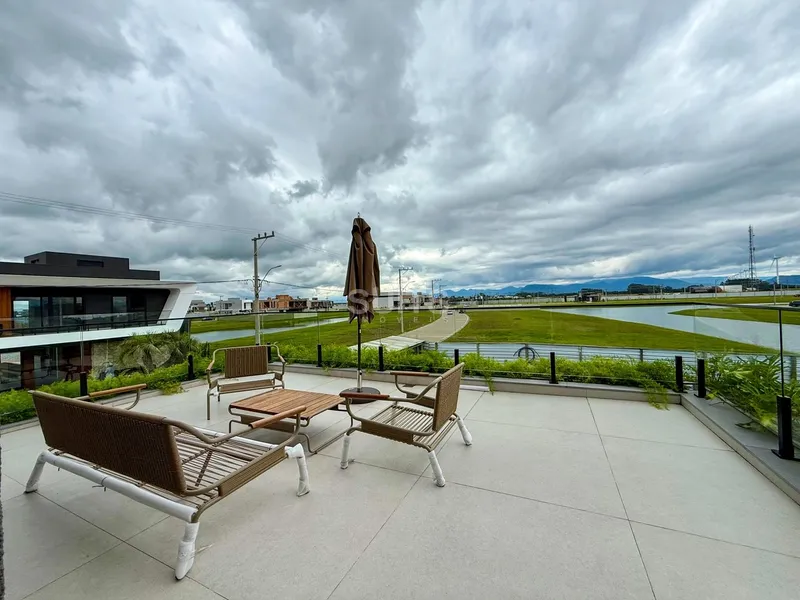 Excelente sobrado beira lago à venda no condomínio Amare Home Resort: 39ª foto da galeria de imagens do imóvel