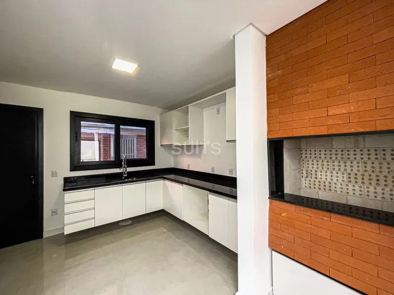 Excelente sobrado próximo ao mar: 10ª foto da galeria de imagens do imóvel