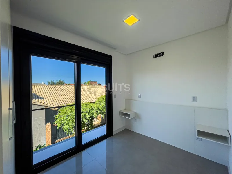 Excelente sobrado próximo ao mar: 13ª foto da galeria de imagens do imóvel