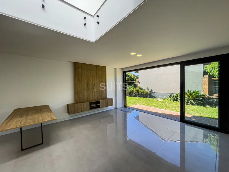 Excelente sobrado próximo ao mar: 7ª foto da galeria de imagens do imóvel