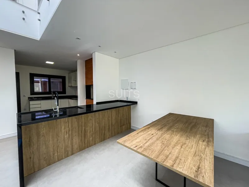 Excelente sobrado próximo ao mar: 8ª foto da galeria de imagens do imóvel